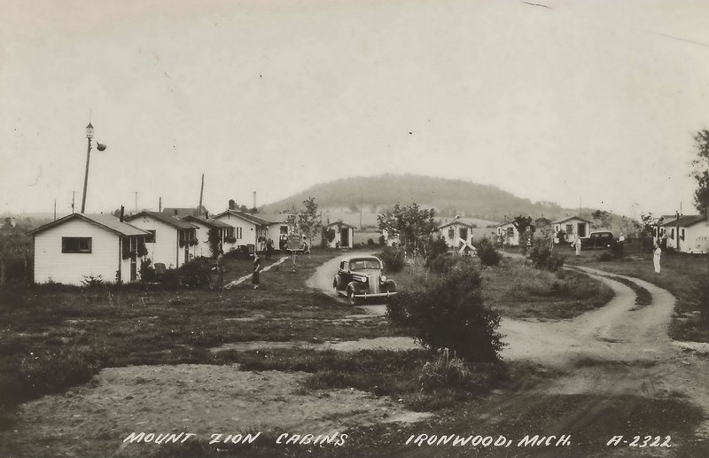 Mount Zion Cabins - Vintage Postcard